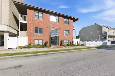 475 W Broadway #B2, Long Beach, NY 11561
