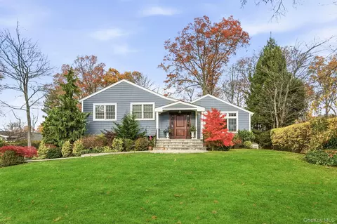 25 Andrea Ln, Greenburgh, NY 10583