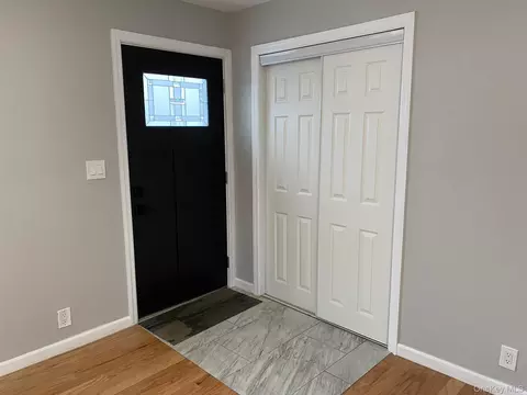Entry Way - 5 Smith Rd, Cornwall, NY 12518 photo 2 of 4