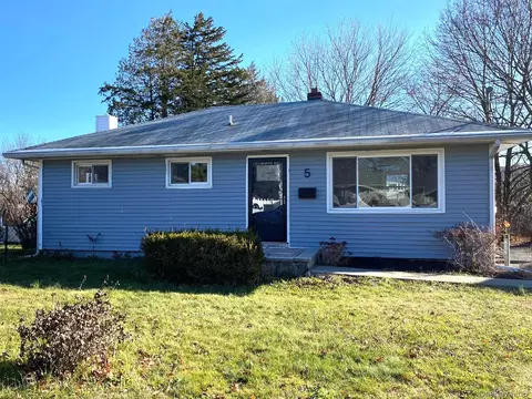 5 Smith Rd, Cornwall, NY 12518