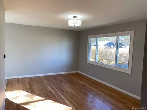 Living - 5 Smith Rd, Cornwall, NY 12518 photo 1 of 4