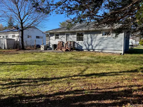 Exterior - 5 Smith Rd, Cornwall, NY 12518 photo 3 of 4