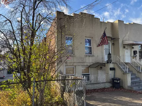 105-18 77th St, Ozone Park, NY 11417