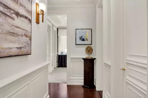 Entry Way - Undisclosed, West Islip, NY 11795 photo 6 of 6