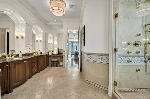 Bath - Undisclosed, West Islip, NY 11795 photo 1 of 2