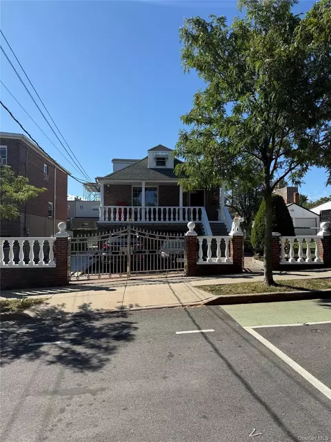 2224 Lafayette Ave, New York, NY 10473