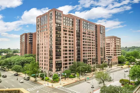4 Martine Ave #418, White Plains, NY 10606