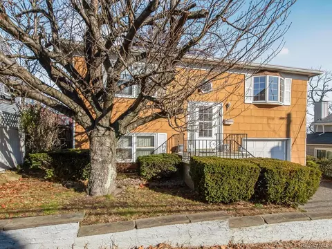 127 Bellevue Pl, Yonkers, NY 10703