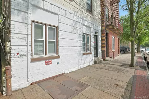 91 Ferris Ave, White Plains, NY 10603