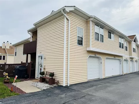 2812 Whispering Hls, Chester, NY 10918