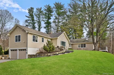 353 Turk Hl, Southeast, NY 10509