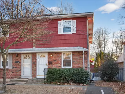 10 Dunnery Ct, Ramapo, NY 10901