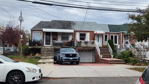 11516 Poppenhusen Ave, New York, NY 11356