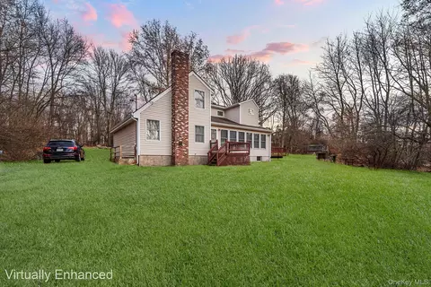 290 Ridge Rd, Campbell Hall, NY 10916