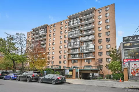 136-75 37th Ave #PH B, New York, NY 11354