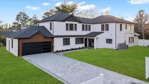 1130 Carlls Straight Path, Dix Hills, NY 11746