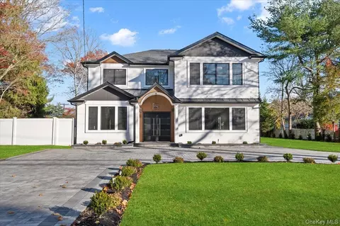 1130 Carlls Straight Path, Dix Hills, NY 11746