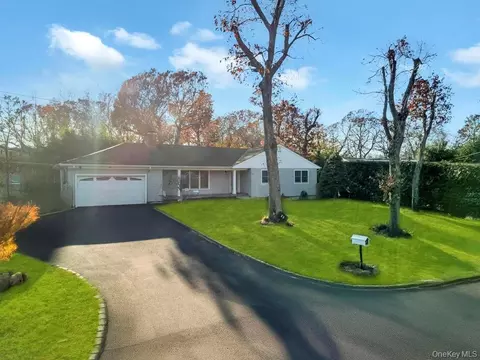 11 Industrial Blvd, Riverhead, NY 11901