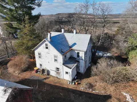 256 Round Hill Rd, Florida, NY 10921
