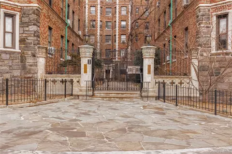 Exterior - 3394 Wayne Ave #E23, New York, NY 10467 photo 2 of 6