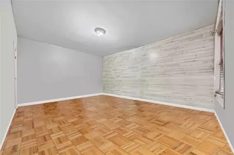 Living - 3394 Wayne Ave #E23, New York, NY 10467 photo 1 of 1