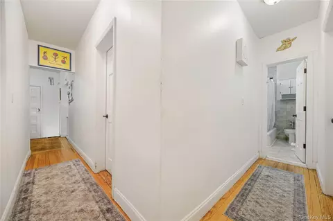 Entry Way - 3394 Wayne Ave #E23, New York, NY 10467 photo 2 of 3