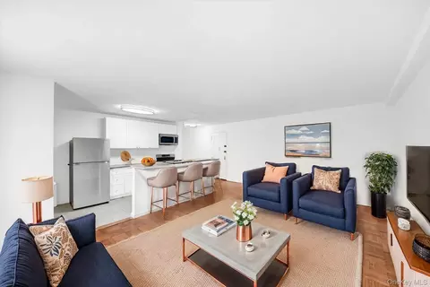 2630 Kingsbridge Ter #2R, New York, NY 10463