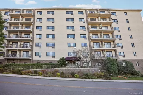 108 Sagamore Rd #3E, Eastchester, NY 10707