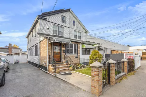 14428 158th St, Rochdale Village, NY 11434