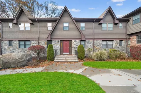 52 Milford Ln #3C, Ramapo, NY 10901