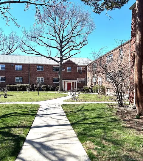 155-24 84th St #1, Howard Beach, NY 11414