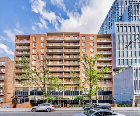 136-24 Maple Ave #6F, Flushing, NY 11355