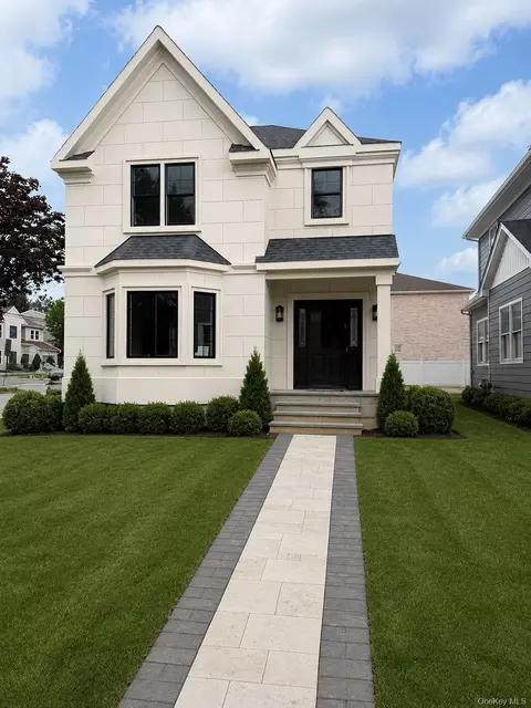 165 Evans Ave, North Hempstead, NY 11507