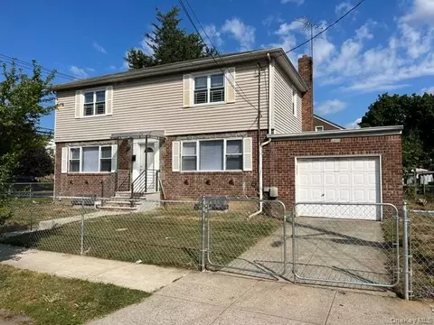 46-05 158 St, Flushing, NY 11358