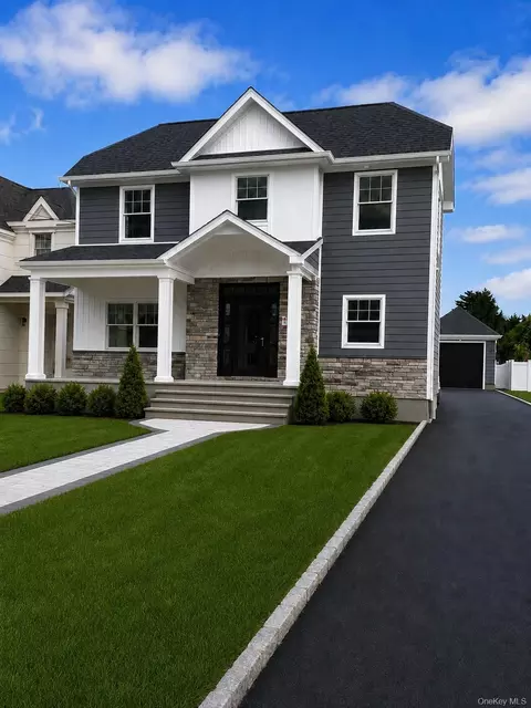 172 Searingtown Rd, North Hempstead, NY 11507