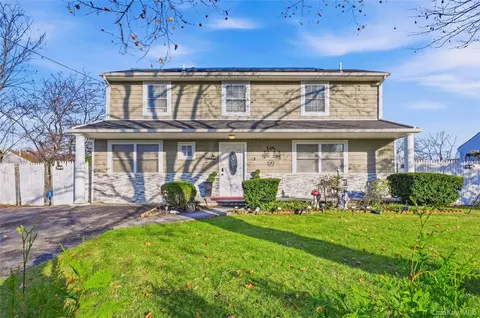 87 Root Ave, Central Islip, NY 11722
