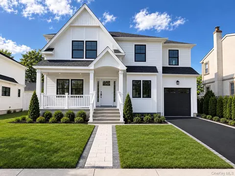 170 San Juan Ave, North Hempstead, NY 11507