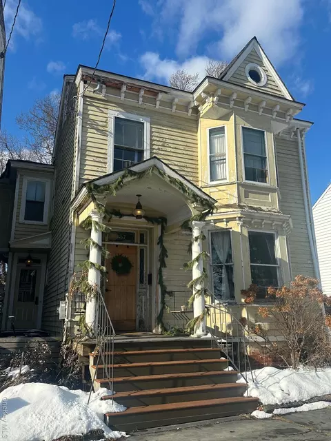 157 Grand St, Newburgh, NY 12550