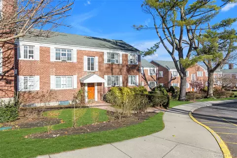 425 W Main St #92A, Huntington, NY 11743