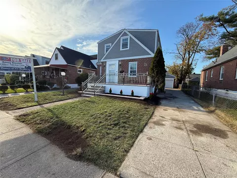 130-16 233rd, New York, NY 11422