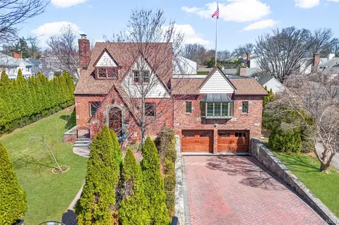 103 Locust Ave, Scarsdale, NY 10583