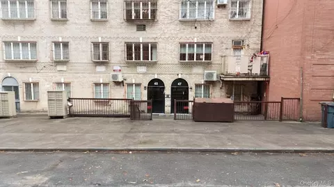 47 S 8th St #1B, Brooklyn, NY 11249