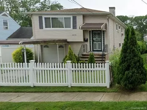 1070 Mahopac Rd, West Hempstead, NY 11552