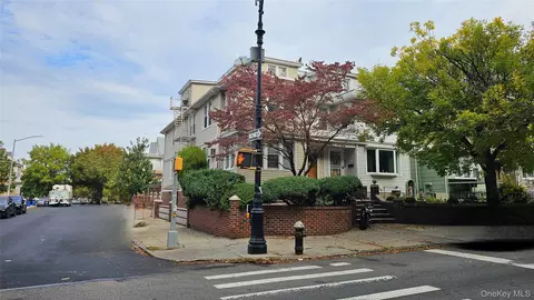 82-03 Myrtle Ave, Glendale, NY 11385