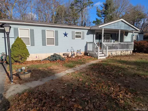 27 Delaware Dr, Deerpark, NY 12780