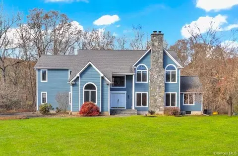 1 Rock Mdws, Putnam Valley, NY 10579
