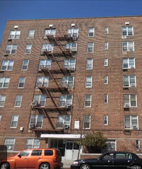 2181 Starling Ave #5D, New York, NY 10462