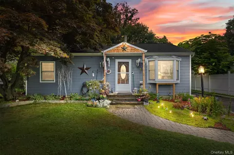 17 Perry Rd, Cornwall, NY 12518