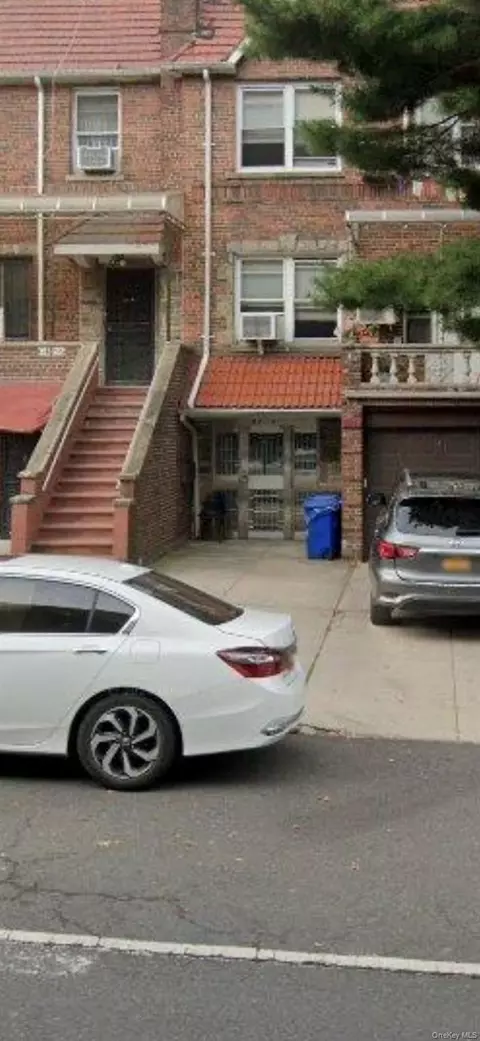 64-14 99 St, New York, NY 11374