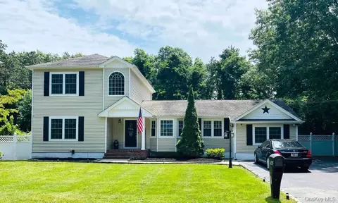 142 Southaven Ave, Medford, NY 11763
